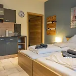 Mariensaeule 3*