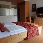 Mariensaeule 3* Wernstein am Inn
