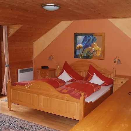 Mariensaeule 3* Wernstein am Inn